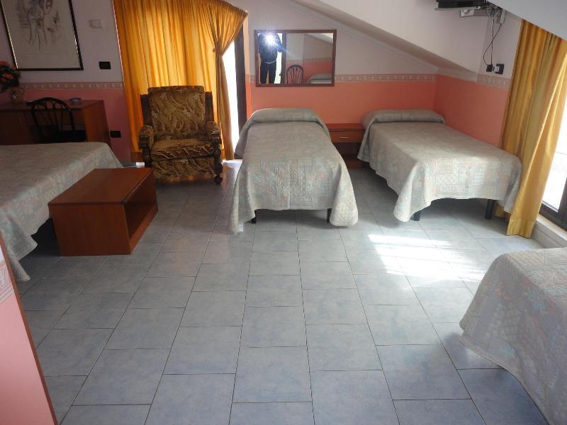 Hotel Carriera San Giovanni Rotondo Dış mekan fotoğraf